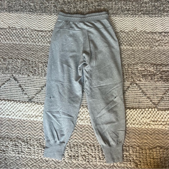 Nike Tech Fleece Tracksuit Set Women Gray Hoodie Joggers Small Medium Athleisure - Picture 8 of 12